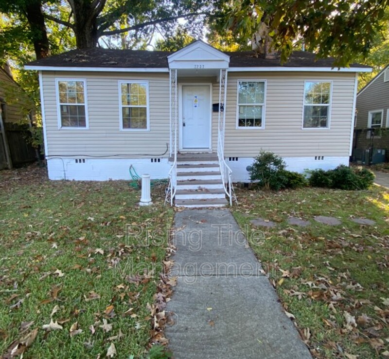 Birmingham House: 7237 Queenstown Ave