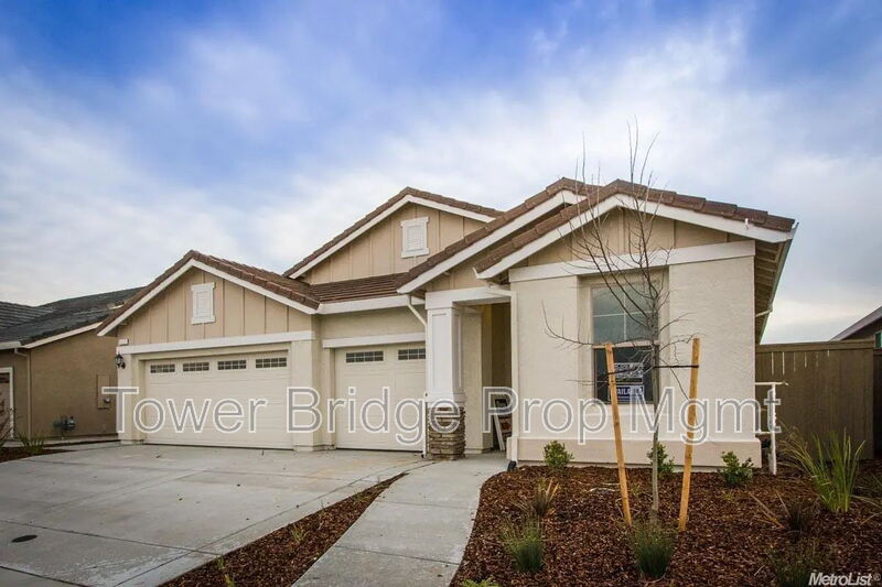 Roseville House: 1217 Makeway Street