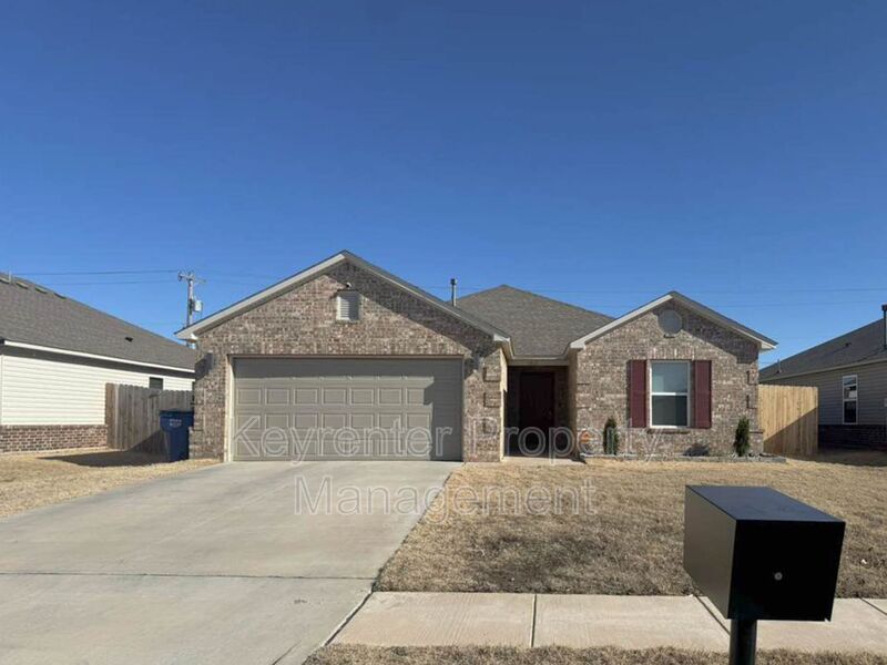 El Reno House: 1515 Chuck Wagon Dr
