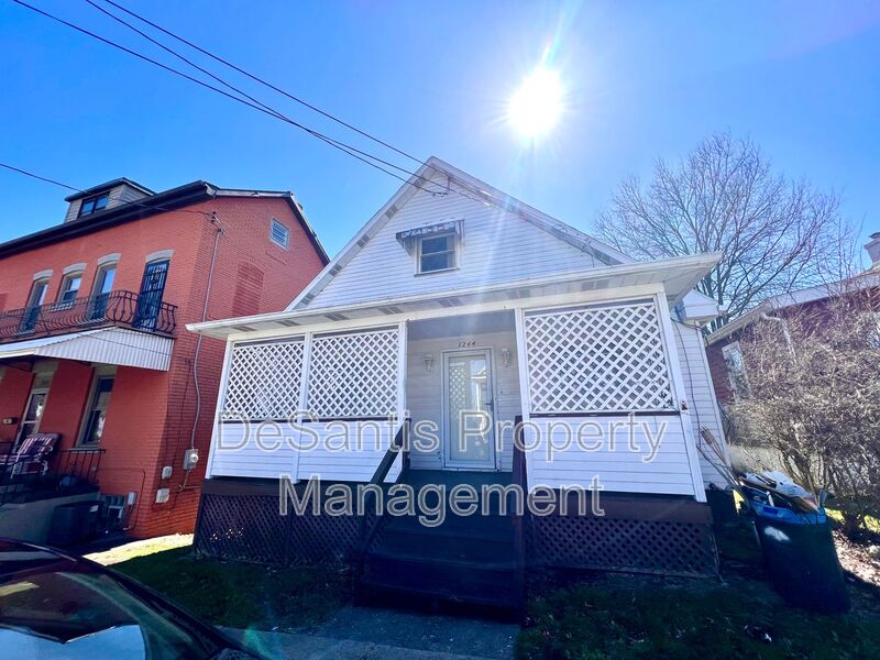 Monessen House: 1244 Maple Avenue