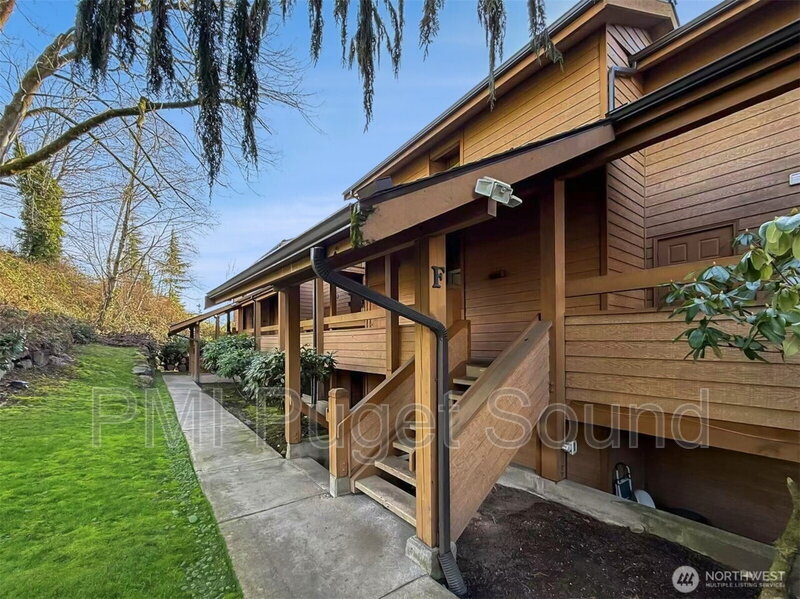 Seattle Condo: 12600 57th Ave South