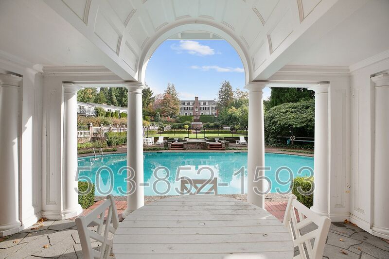 PORTLAND Condo: 3707 SW 52ND PL