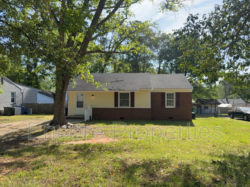 Raleigh House: 2731 Knowles St