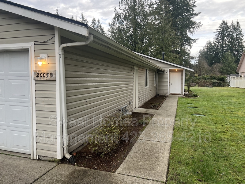 Lake Stevens Condo: 2005.5 131st Ave NE