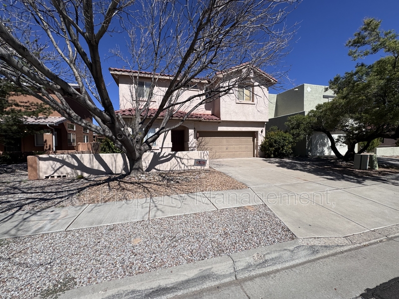 Albuquerque House: 7039 Casa Elena Drive NE