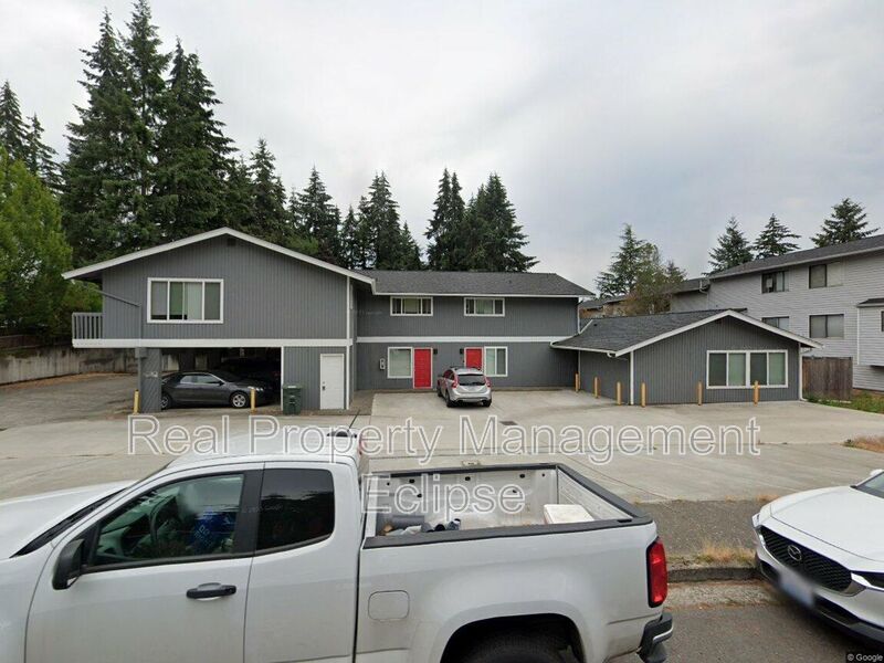 Bellevue Condo: 12601 SE 30th St
