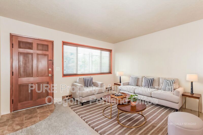 Portland Condo: 1135 SE 27th Ave.