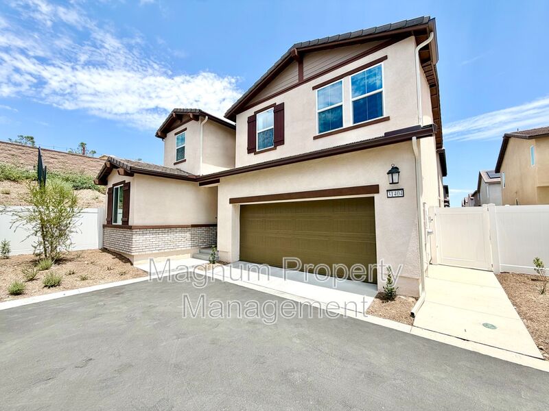 Winchester House: 31404 Lolite Dr