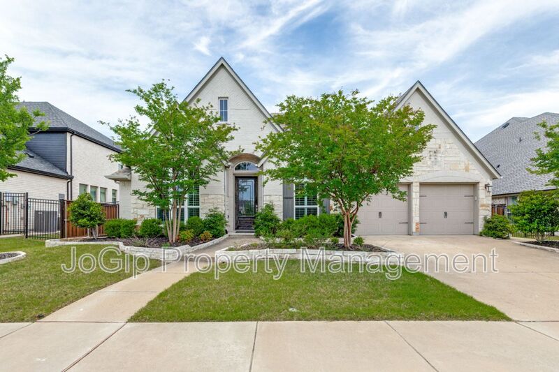 Frisco House: 2065 Snapdragon Rd