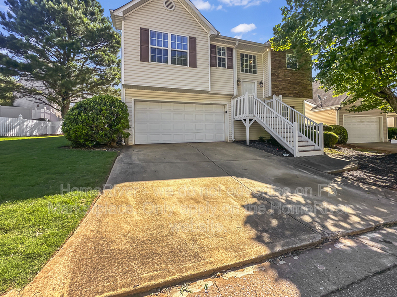 Hiram House: 90 Greystone Cir