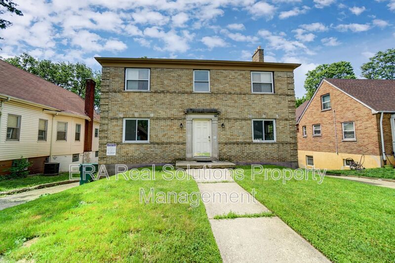 Cincinnati Condo: 2137 Weron Lane
