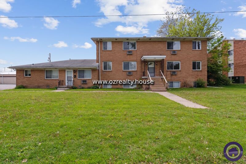 Toledo House: 1733 Christian Ave