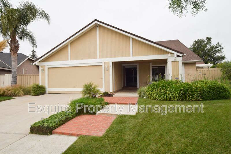 CAMARILLO House: 887 YEARLING CT