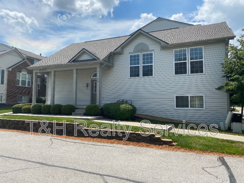 Fishers Condo: 12691 Leah Lane