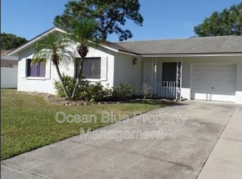 Seminole House: 9264 91st St