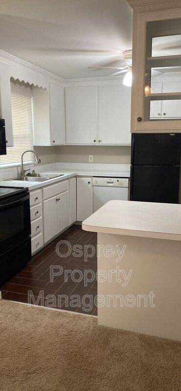 3 Bedroom brick rancher in Beechwood! - Photo 4
