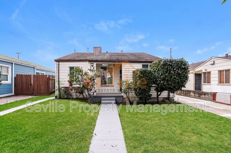 Berkeley House: 1346 66th St