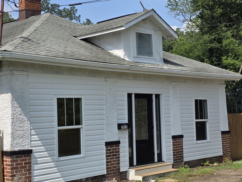 Richmond Condo: 2513 Haden Ave