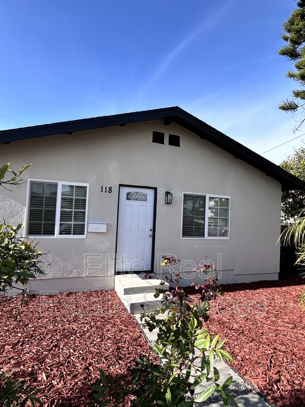 Chula Vista House: 118 Cedar Avenue