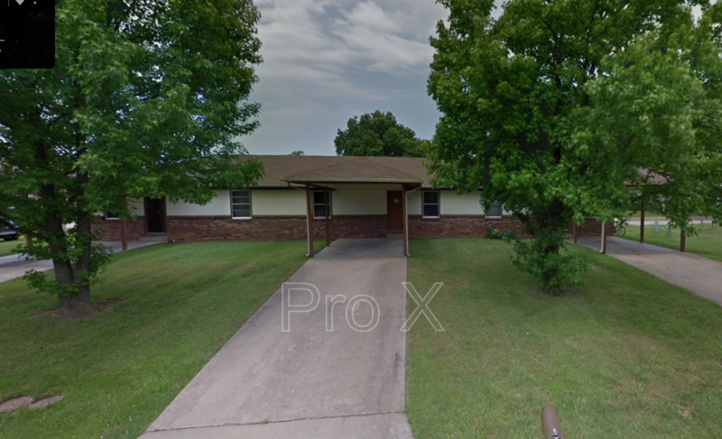 Pittsburg House: 1010 S Rouse