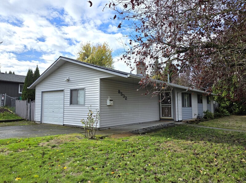 Portland House: 8532 NE Russell St