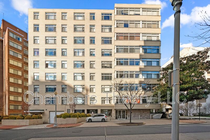 Washington Condo: 2401 H St NW