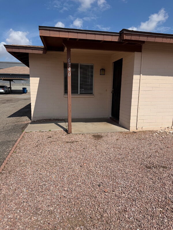 Mesa Condo: 6740 E Dallas St