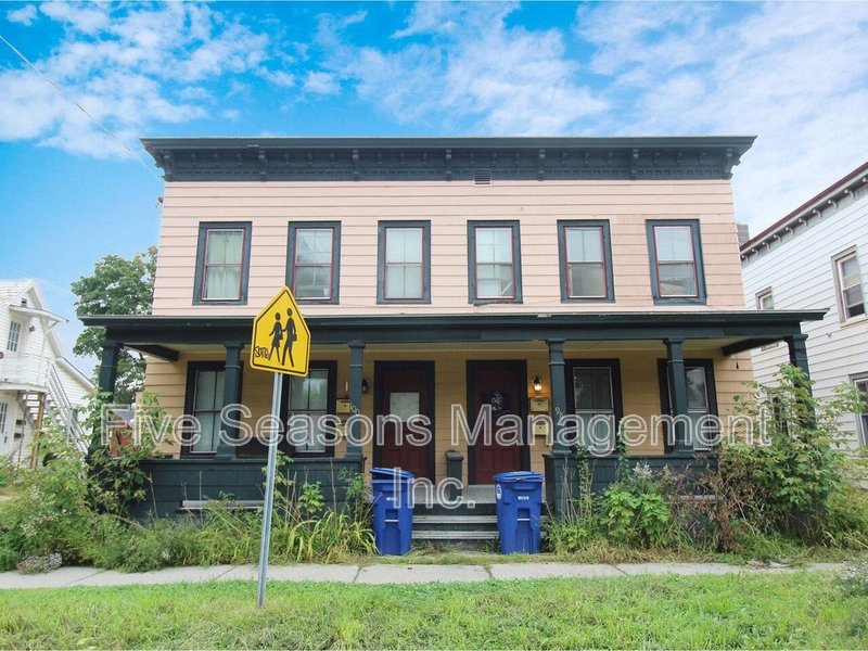 Burlington Condo: 98-2 North Champlain Street