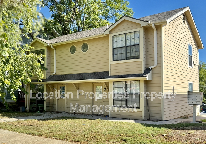 Lawrence Condo: 1314 Tennessee Street - C