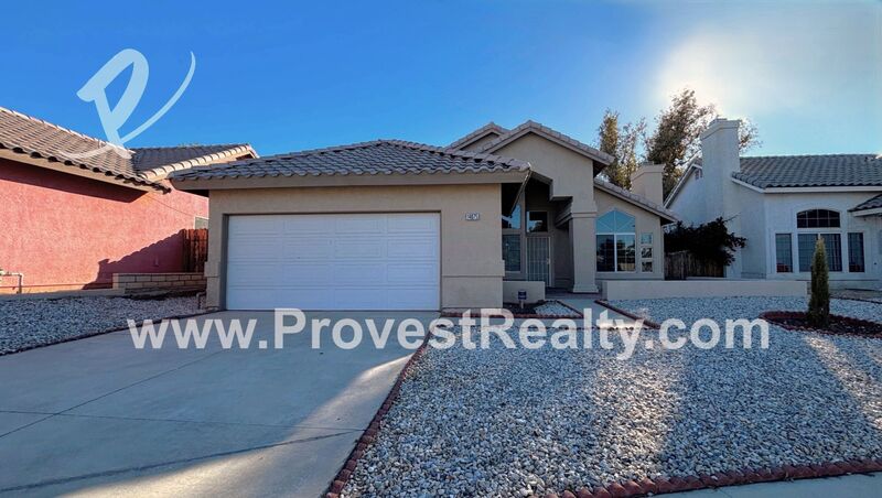 Victorville House: 14075 Gray Ln