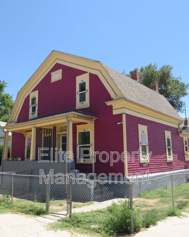 Pueblo Condo: 626 W 11th St