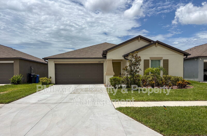 Wimauma House: 5487 Blue Azure Drive