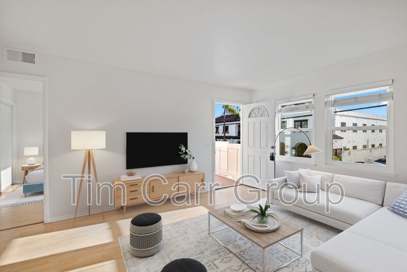 Costa Mesa Condo: 231 Cabrillo St.
