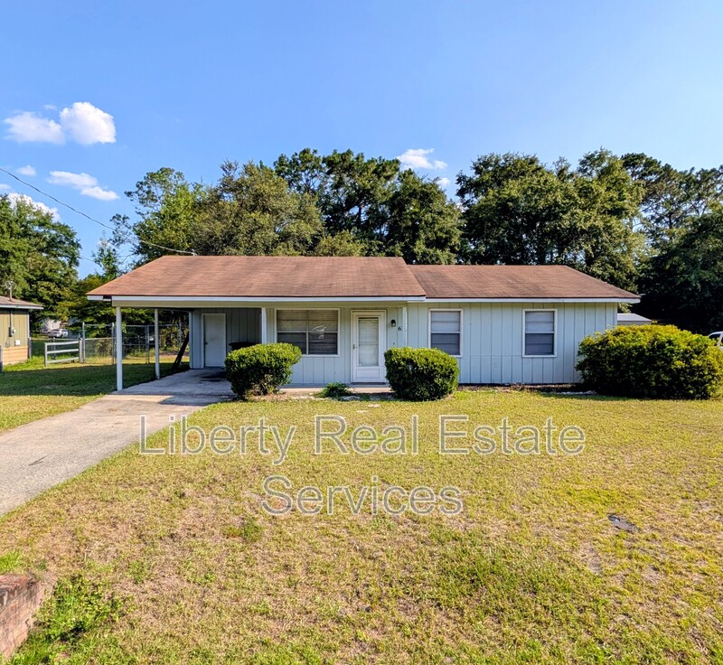 Hinesville House: 631 Fleming Rd