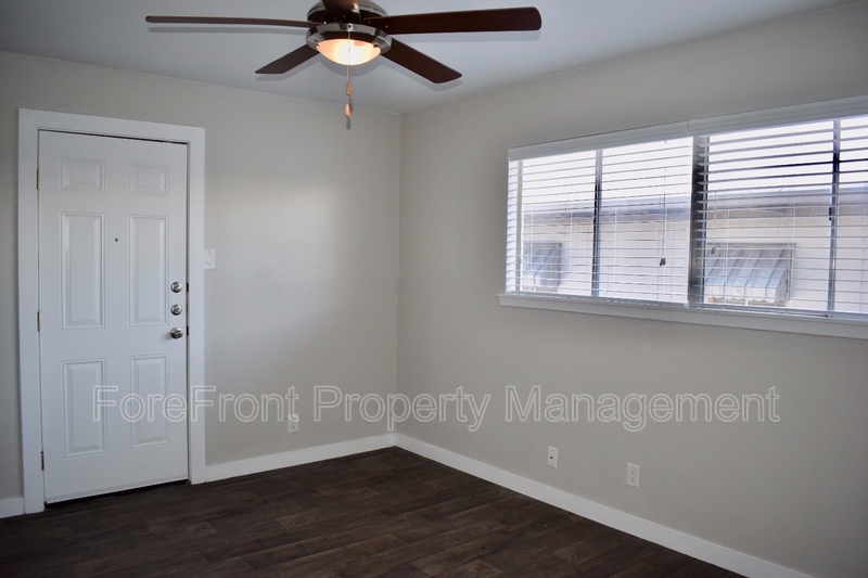 731-743 Byrnes Dr 739 Byrnes Dr #10 San Antonio TX 78209-4923 - Photo 2