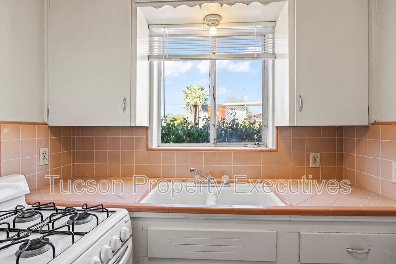 Tucson Condo: 802 N Alvernon Way - A