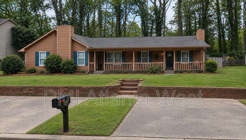 3 Bedroom Multi-Family Home – 2132 Valley Oaks Dr SE, Smyrna, GA