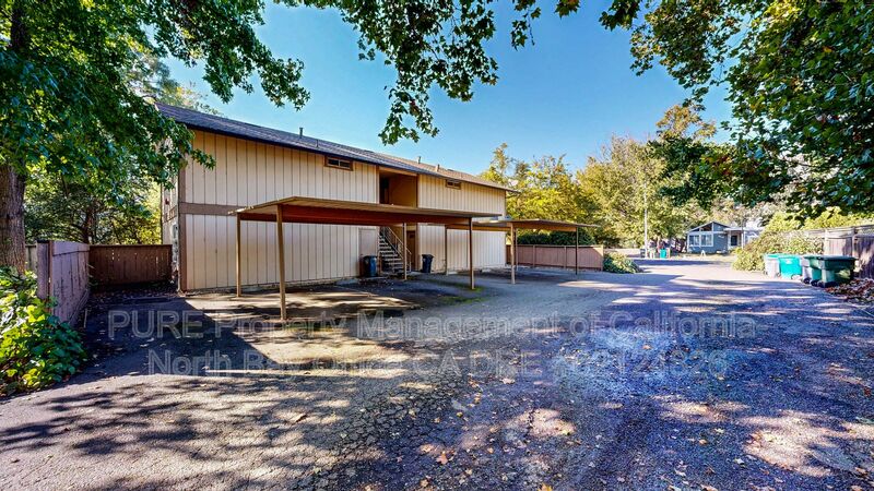 Rohnert Park House: 949 Camino Coronado