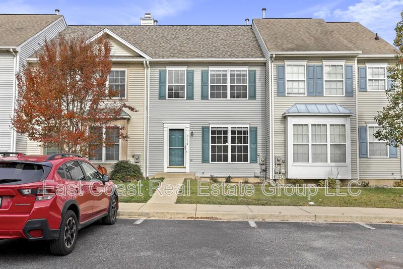 Frederick Townhome: 9114 Ridgefield Ln