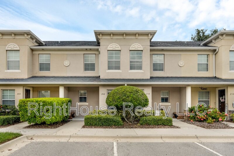 Sanford Townhome: 260 Carina Circle