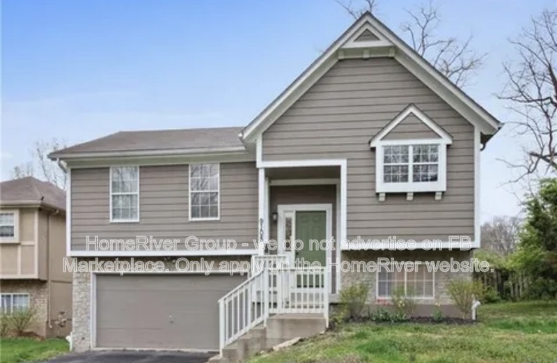 Kansas City House: 9108 Oak St