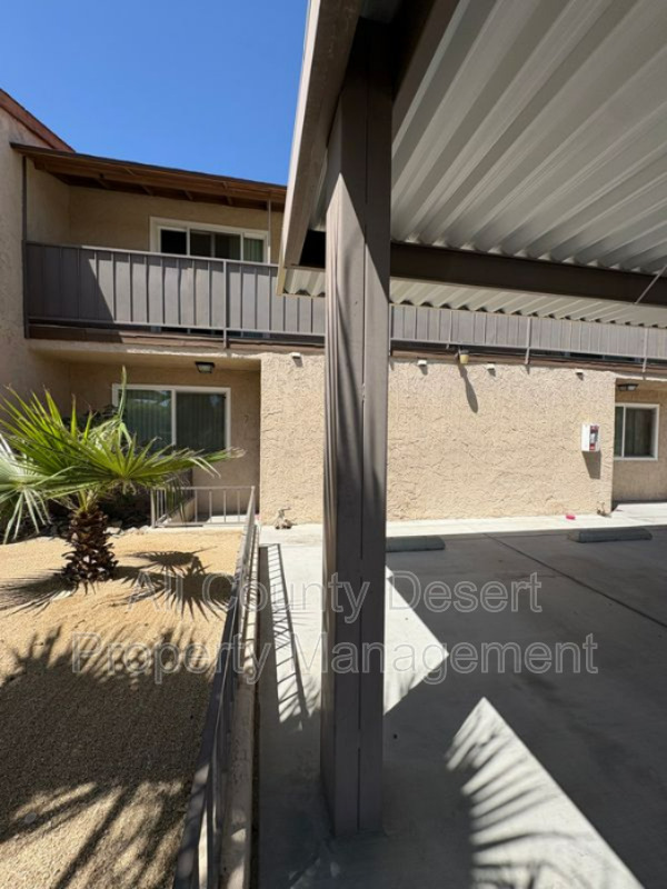 Cathedral City Condo: 69180 Victoria Drive