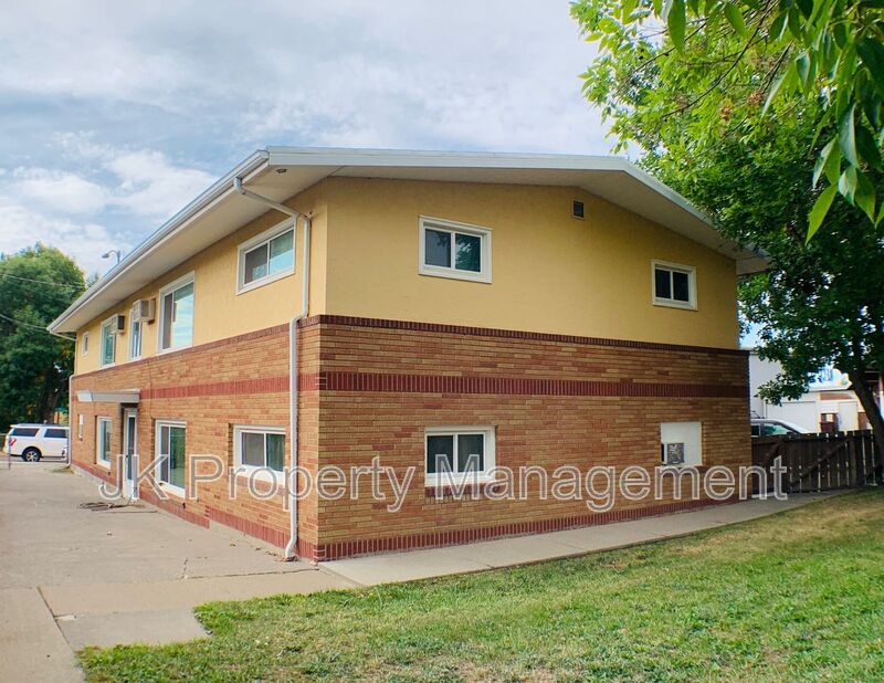 Black Eagle Condo: 1223 Smelter Ave NE