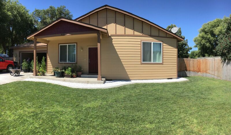 Benton City House: 413 3rd Rd