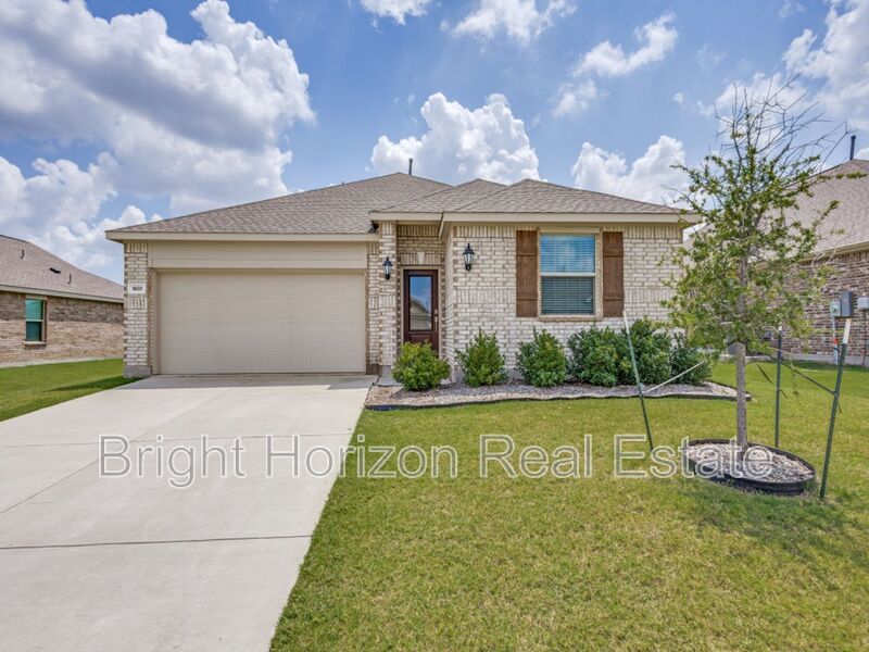 Anna House: 1601 Madison Drive