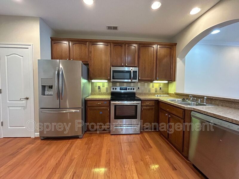 Charming 3-Bedroom Home in Prime VB Location! "ASK ABOUT OUR ZERO-DEPOSIT OPTION" - Photo 5