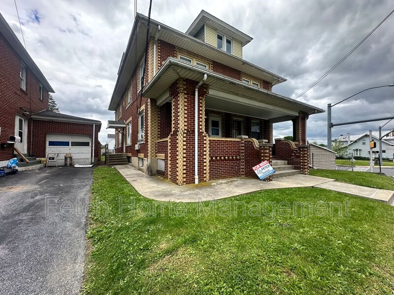 Palmyra Condo: 834 West Main Street