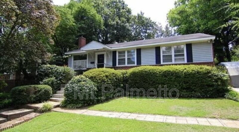 Columbia House: 1005 Wando St