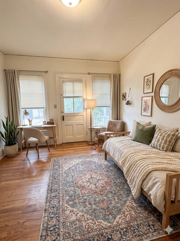 Madison Condo: 622 Howard Place - B