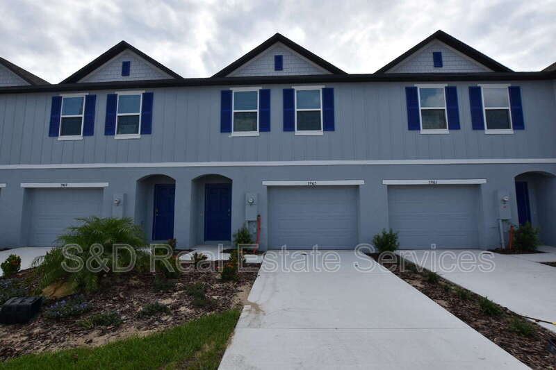 Lakeland Townhome: 3905 Academia Ave.